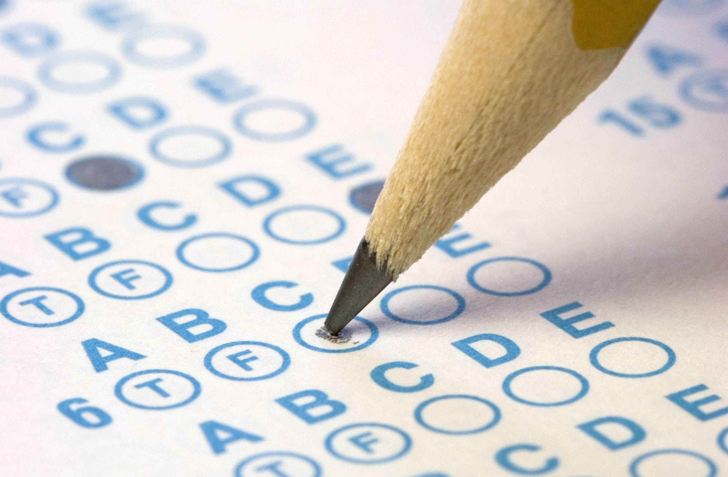 Diseño de exámenes objetivos para inspectores de la Digemid